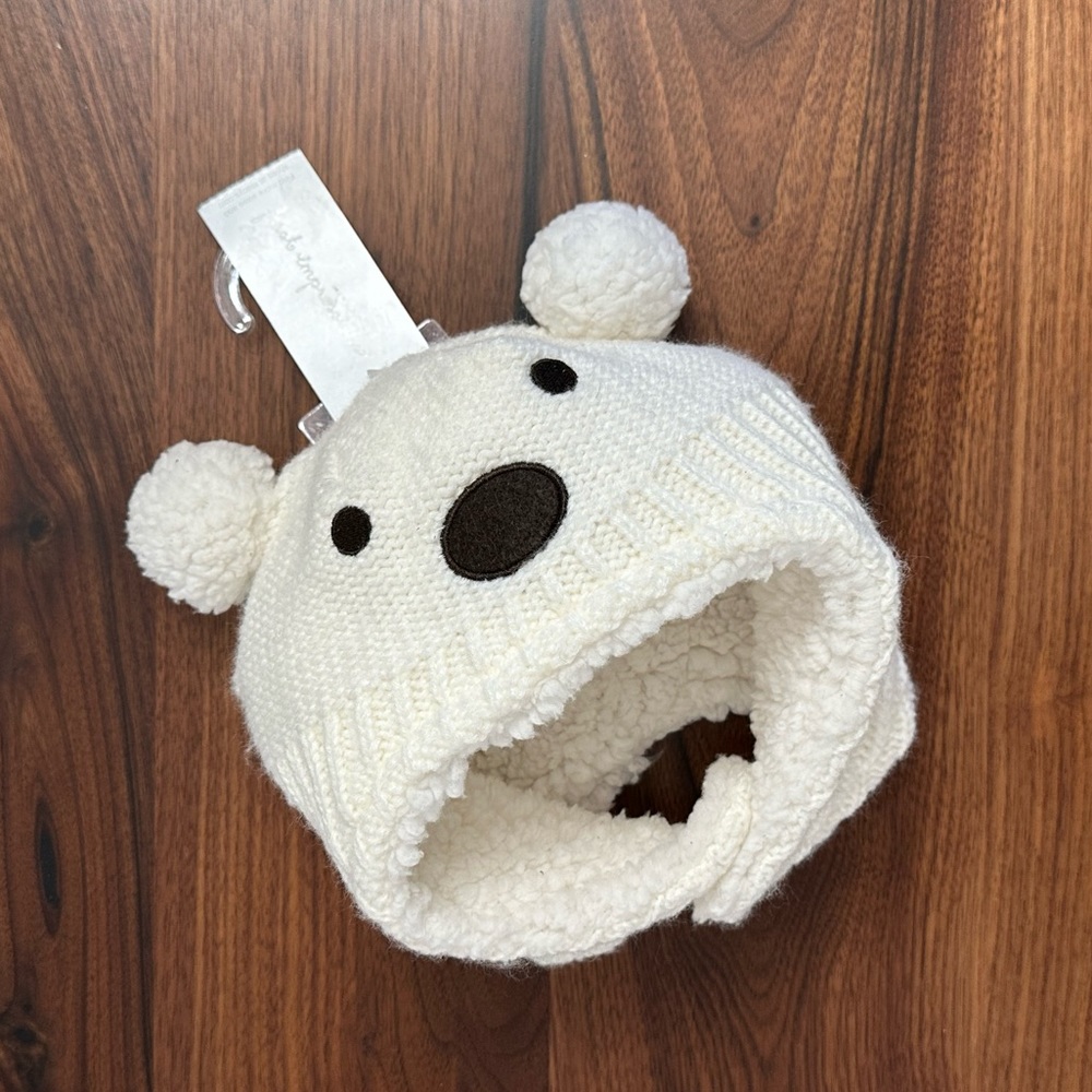 Baby winter hat. First impressions. Size 0-9months
